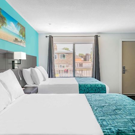 Howard Johnson By Wyndham Gananoque Exterior foto