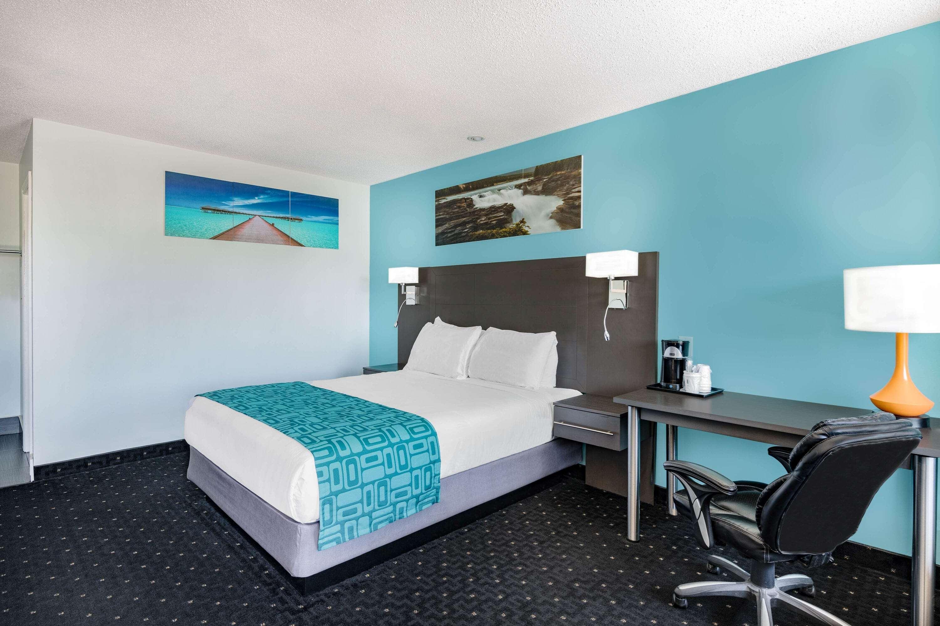 Howard Johnson By Wyndham Gananoque Exterior foto