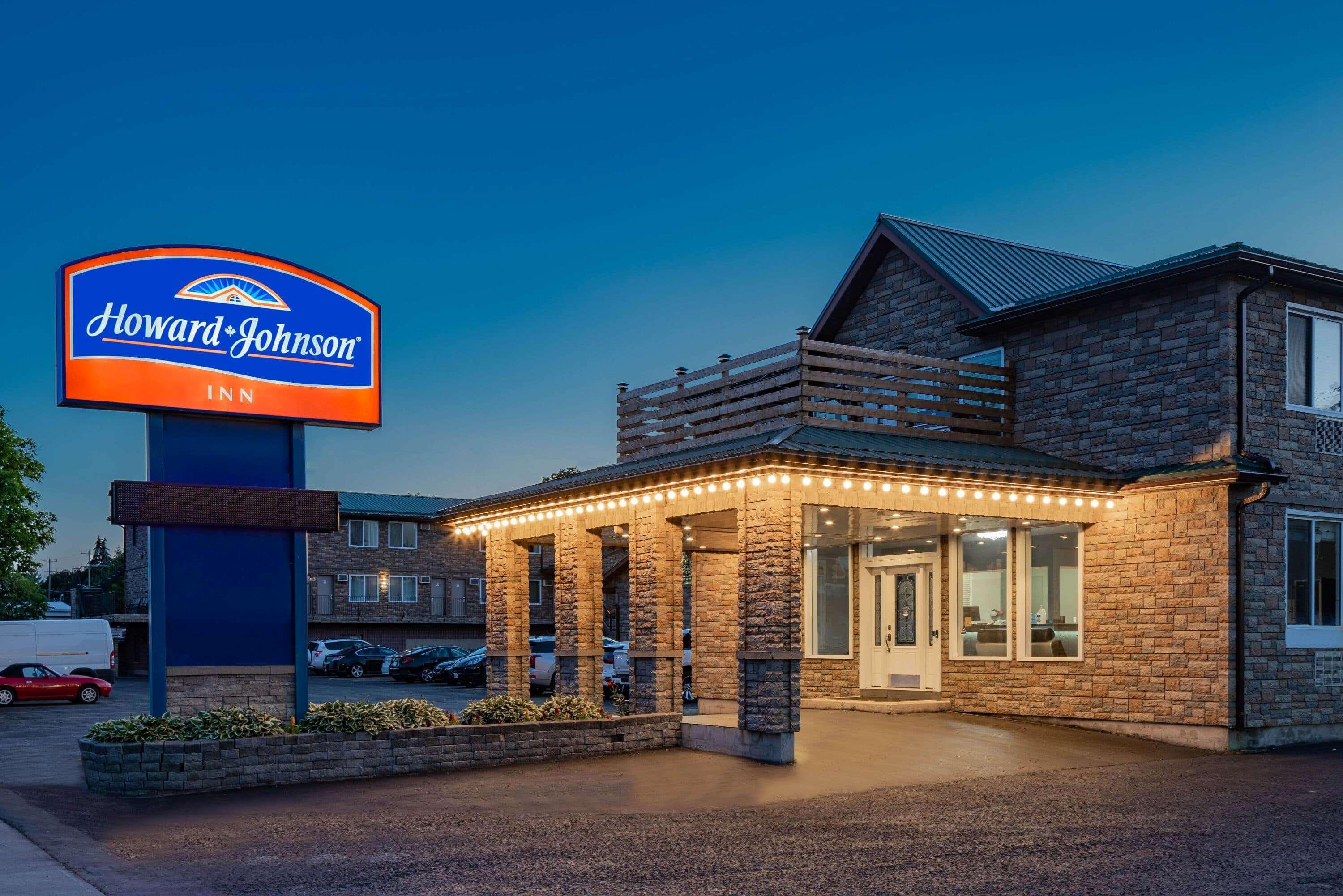 Howard Johnson By Wyndham Gananoque Exterior foto